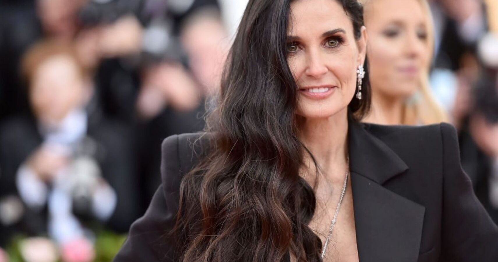 Demi Moore Says Her Iconic Vanity Fair Pregnancy Pic Was Meant To Be ...