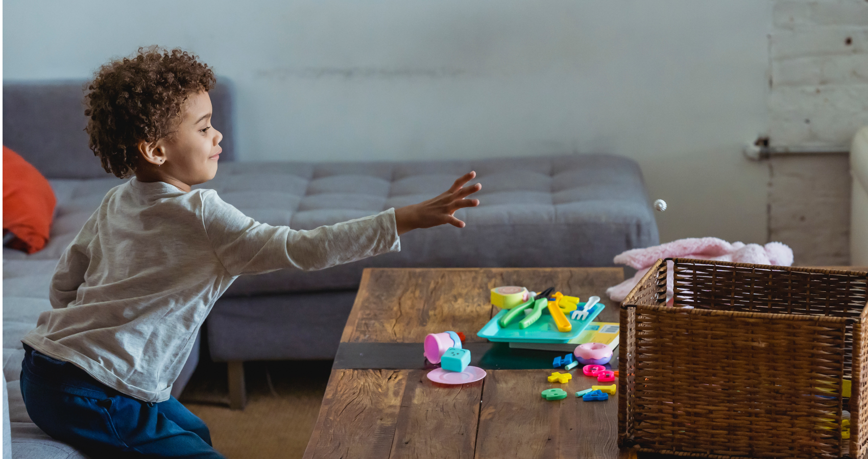 Why Toddlers Dump Everything On The Floor BabyGaga